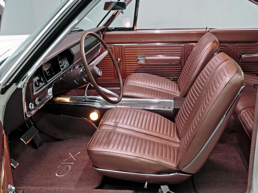  Plymouth Belvedere GTX 426 Hemi 1967 года  (фото 9 из 16)